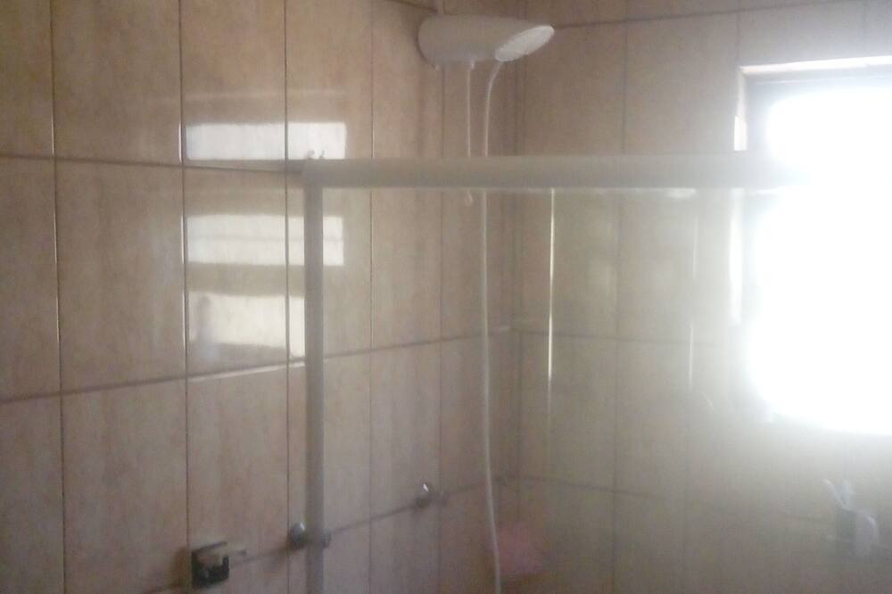 Photo of Bathroom in Real