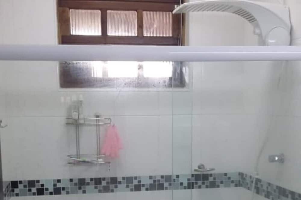 Photo of Bathroom in Real