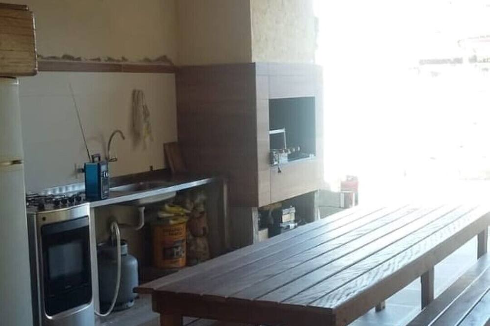Photo of Kitchen in Real