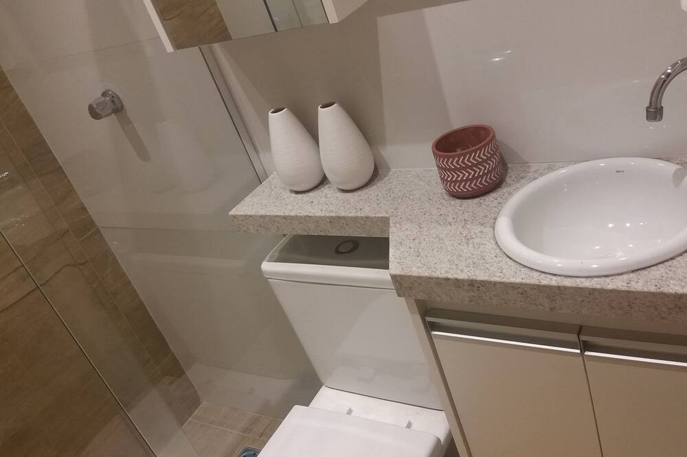 Photo of Bathroom in Sudoeste e Octogonal