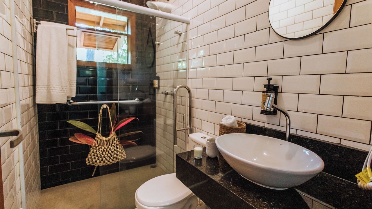 Photo of Bathroom in Feiticeira