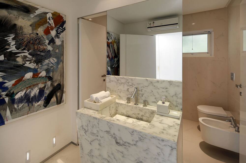 Photo of Bathroom in Lauro de Freitas