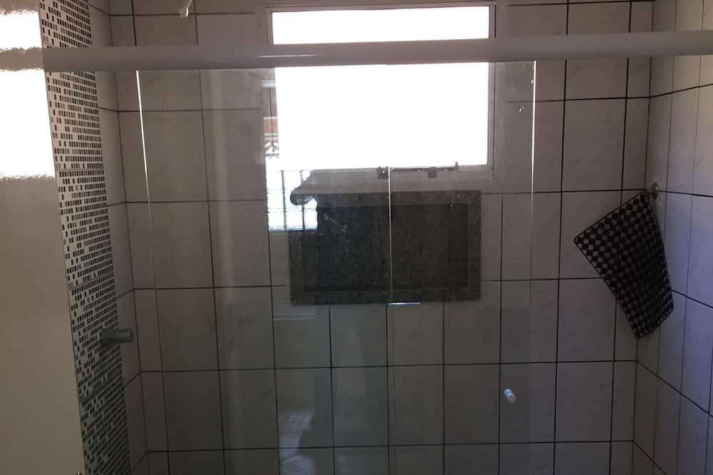 Photo of Bathroom in Piracaia