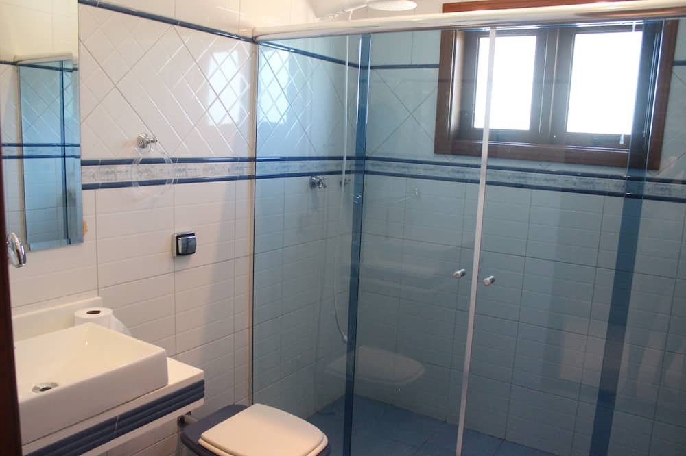 Photo of Bathroom in Boituva