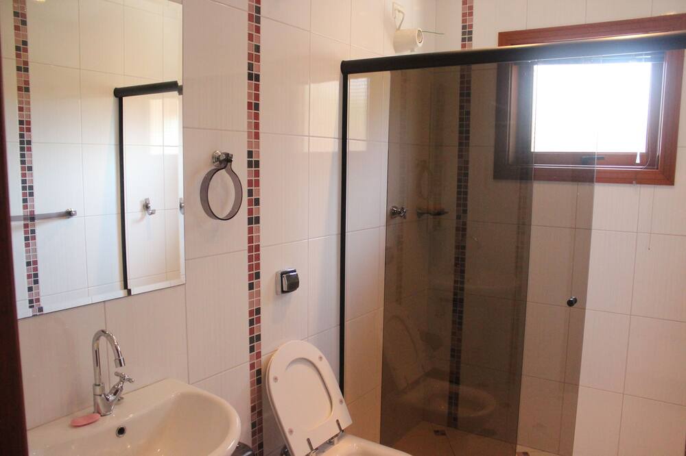 Photo of Bathroom in Boituva