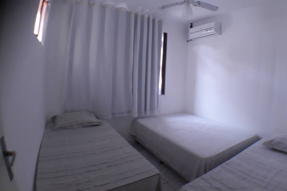 Photo of Bedroom in Atalaia
