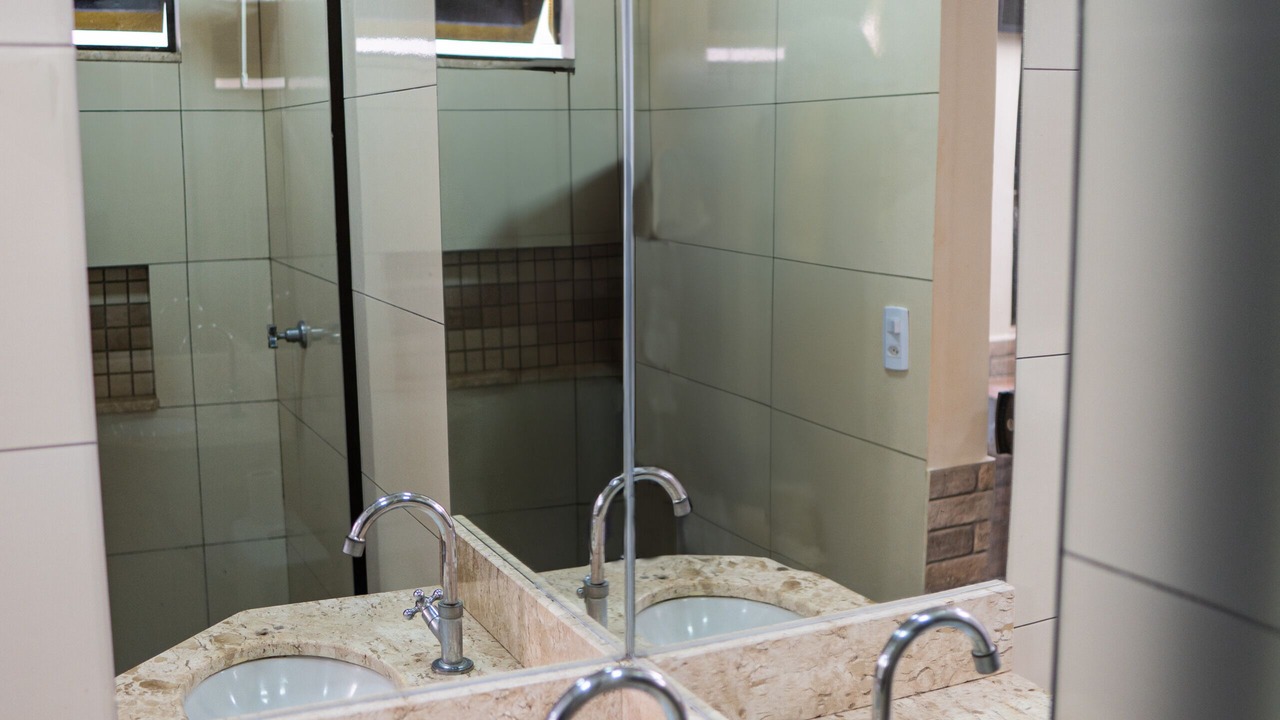 Photo of Bathroom in Itai