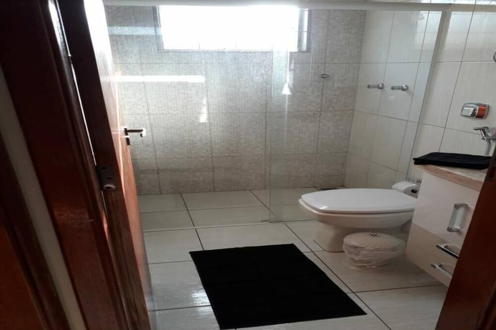 Photo of Bathroom in Bady Bassitt