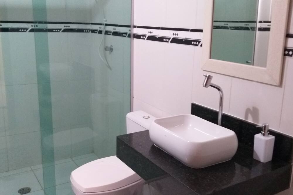 Photo of Bathroom in Itapecerica da Serra