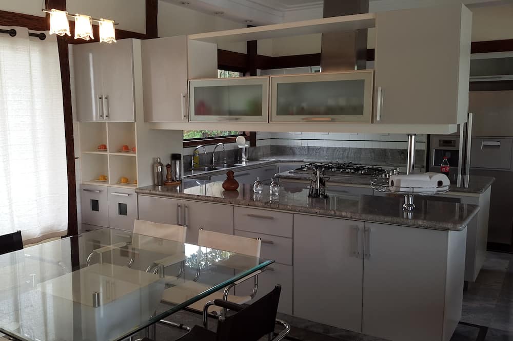 Photo of Kitchen in Nova Odessa