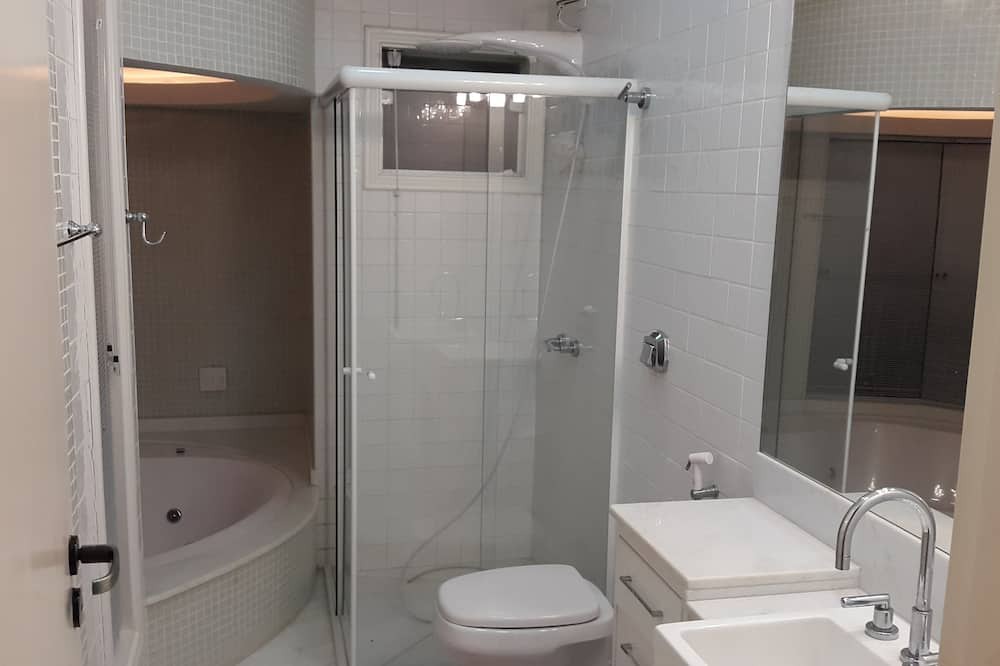 Photo of Bathroom in Nova Odessa