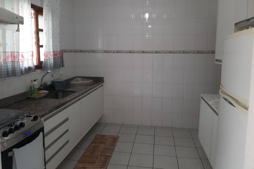 Photo of Kitchen in Cibratel II
