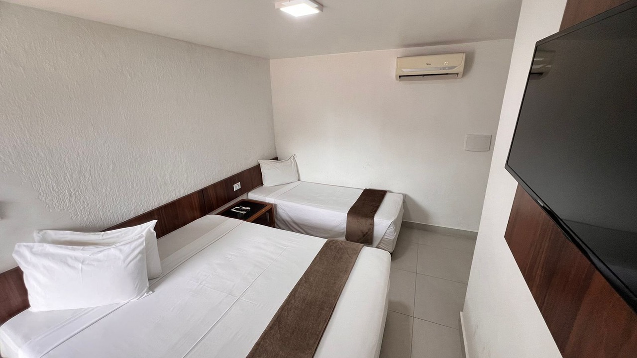 Photo of Bedroom in Taperapua Beach