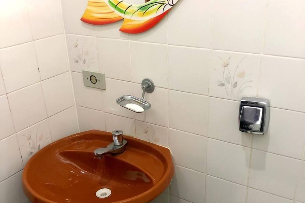 Photo of Bathroom in Praia do Pauba