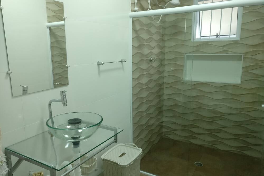 Photo of Bathroom in Bertioga