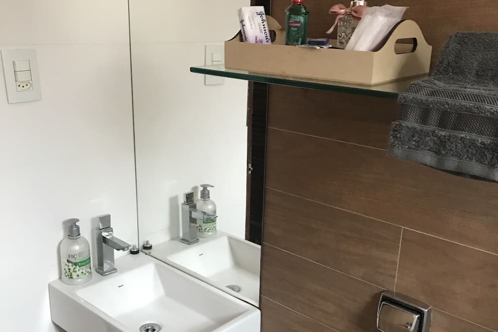 Photo of Bathroom in Guaruja