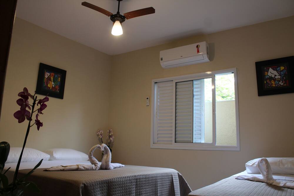 Photo of Bedroom in Juquehy