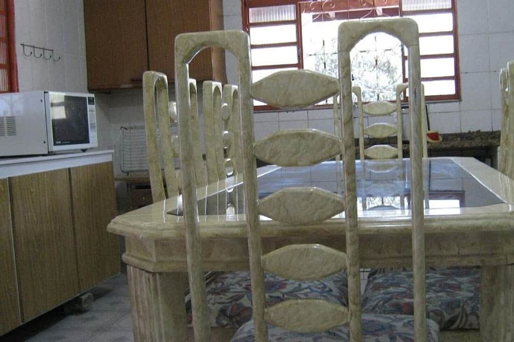 Photo of Kitchen in Mairipora
