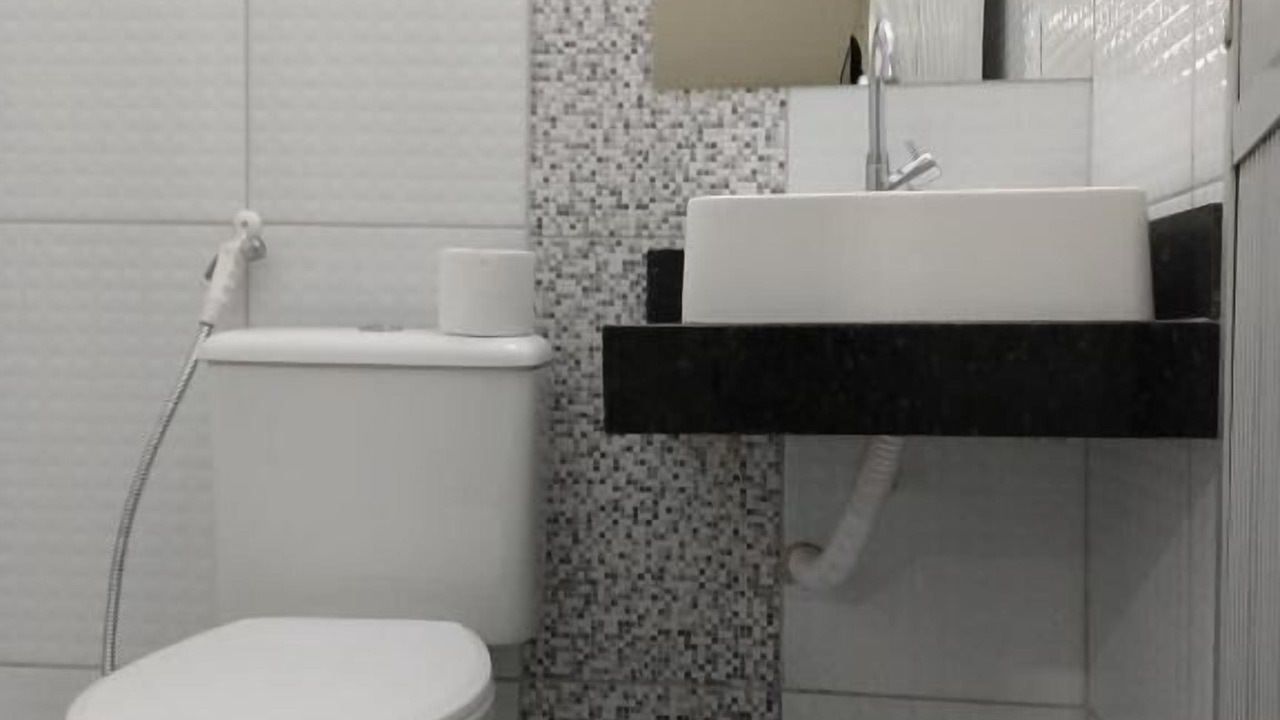 Photo of Bathroom in Crateus