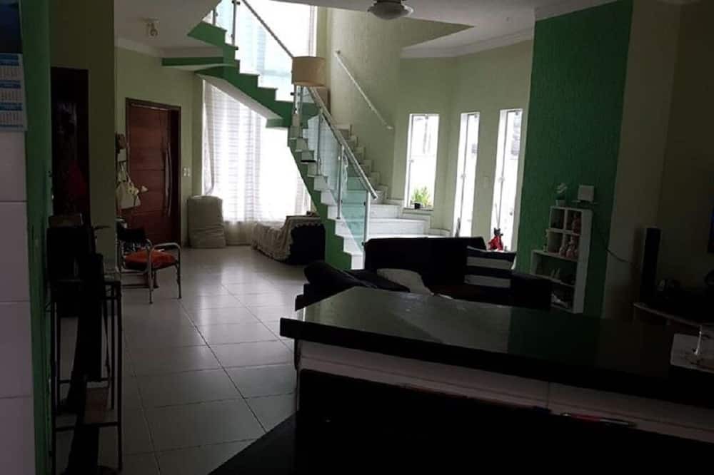 Photo of Livingroom in Morada da Praia