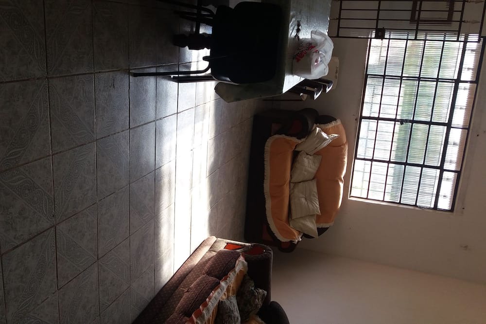 Photo of Livingroom in Porto Novo