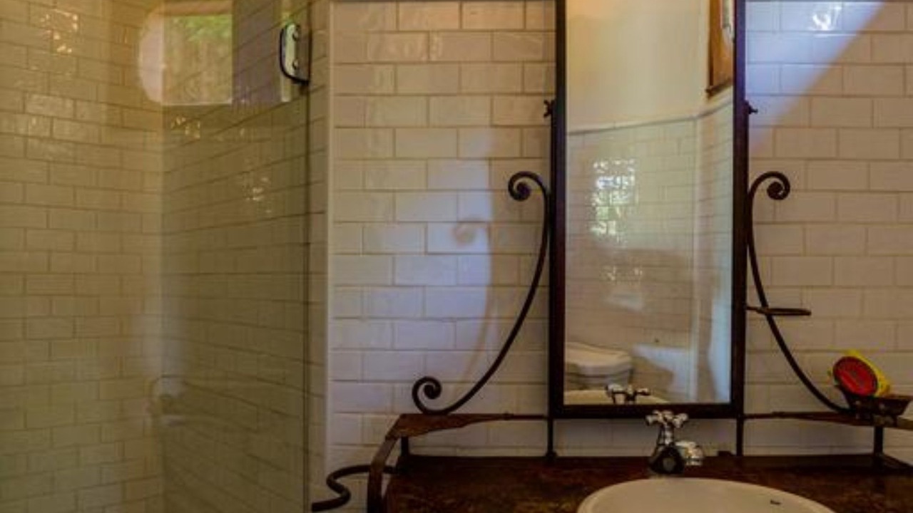 Photo of Bathroom in Feiticeira