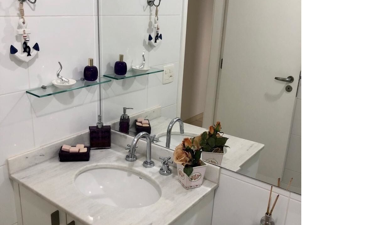 Photo of Bathroom in Guaruja