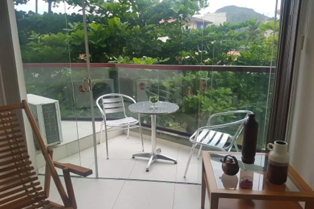 Photo of Patio Balcony in Praia da Enseada
