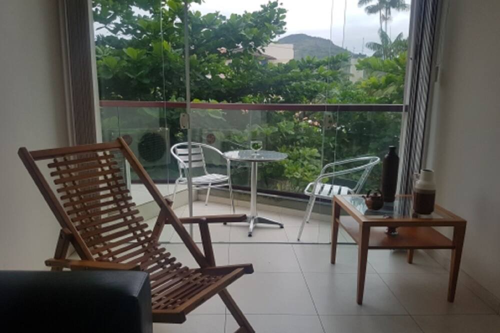 Photo of Patio Balcony in Praia da Enseada