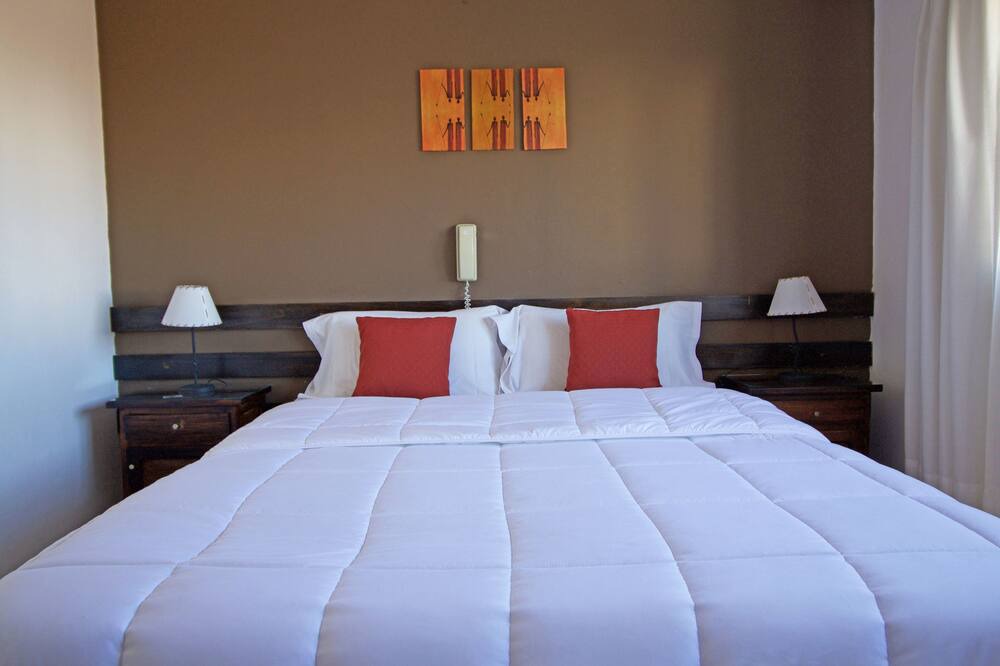 Photo of Bedroom in Miramar
