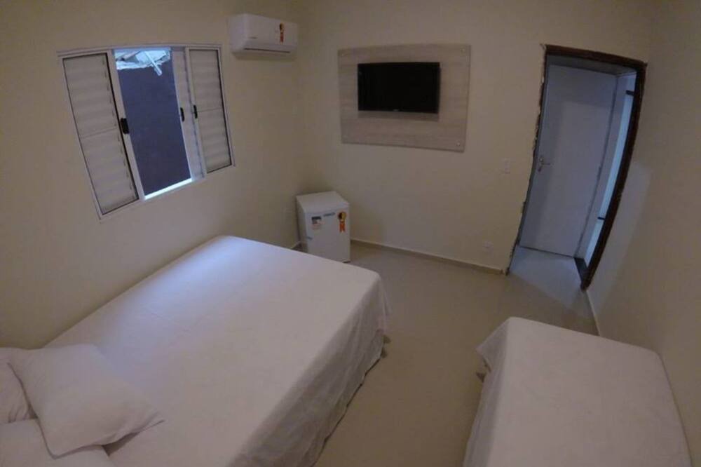 Photo of Bedroom in Jardim das Cancoes