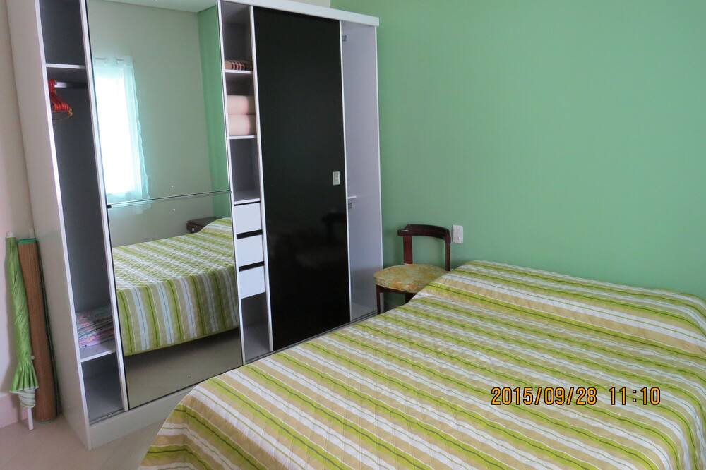 Photo of Bedroom in Guarutuba