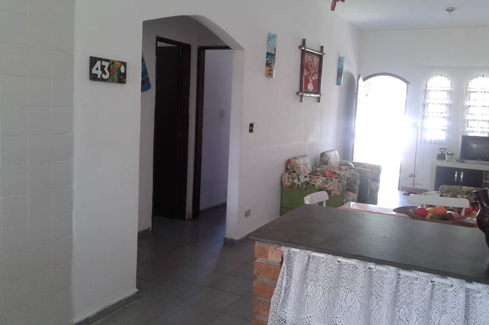 Photo of Livingroom in Bairro da Enseada
