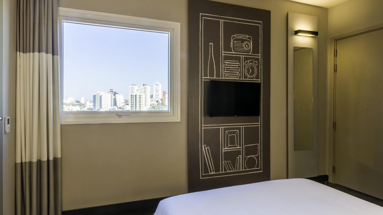 Photo of Bedroom in Americana