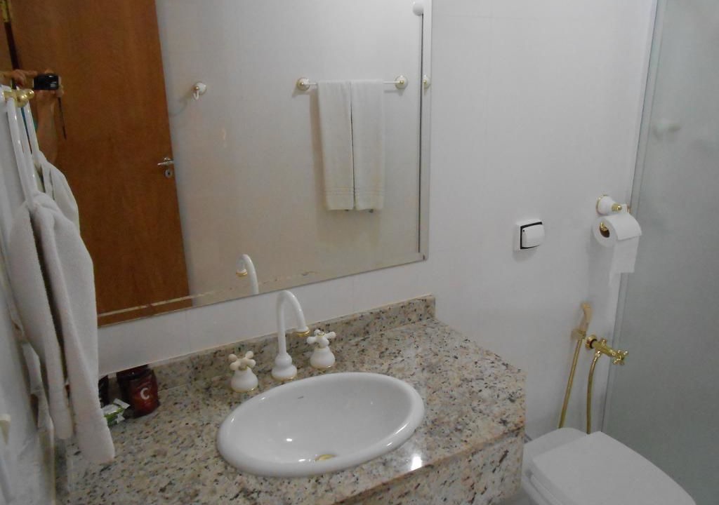 Photo of Bathroom in Sao Lourenco