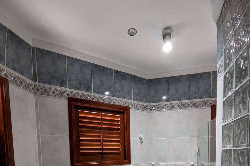 Photo of Bathroom in Costa do Sol