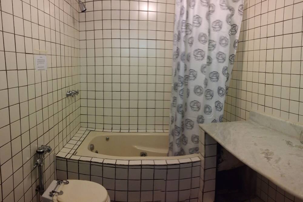 Photo of Bathroom in Juquitiba