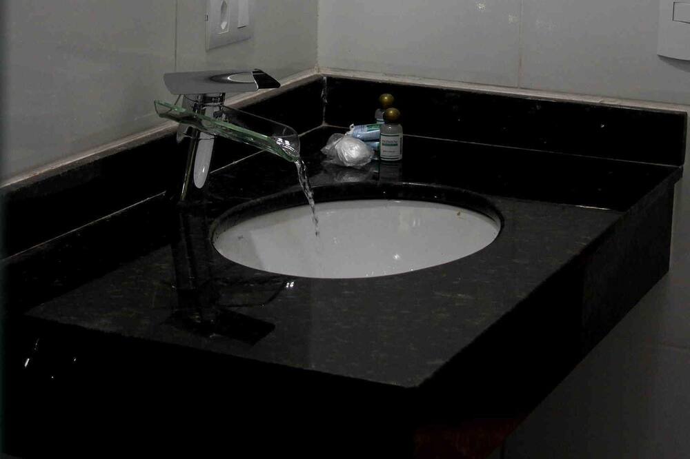 Photo of Bathroom in Centro