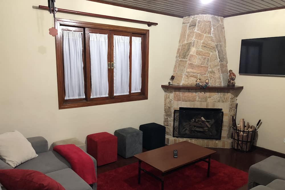 Photo of Livingroom in Vila Britania