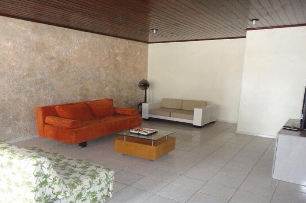 Photo of Livingroom in Poco