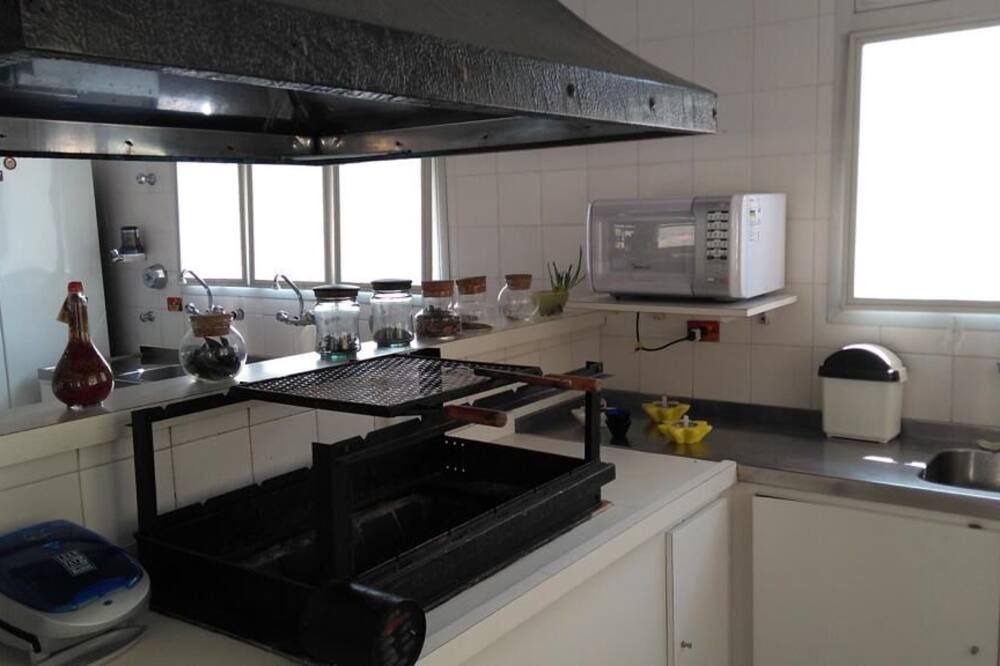 Photo of Kitchen in Praia de Barequecaba