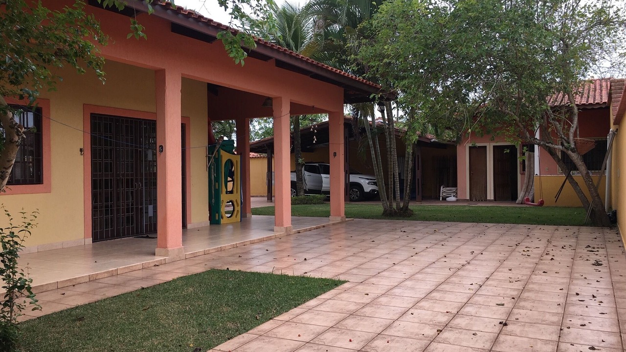 Photo of Others in Raul Cury