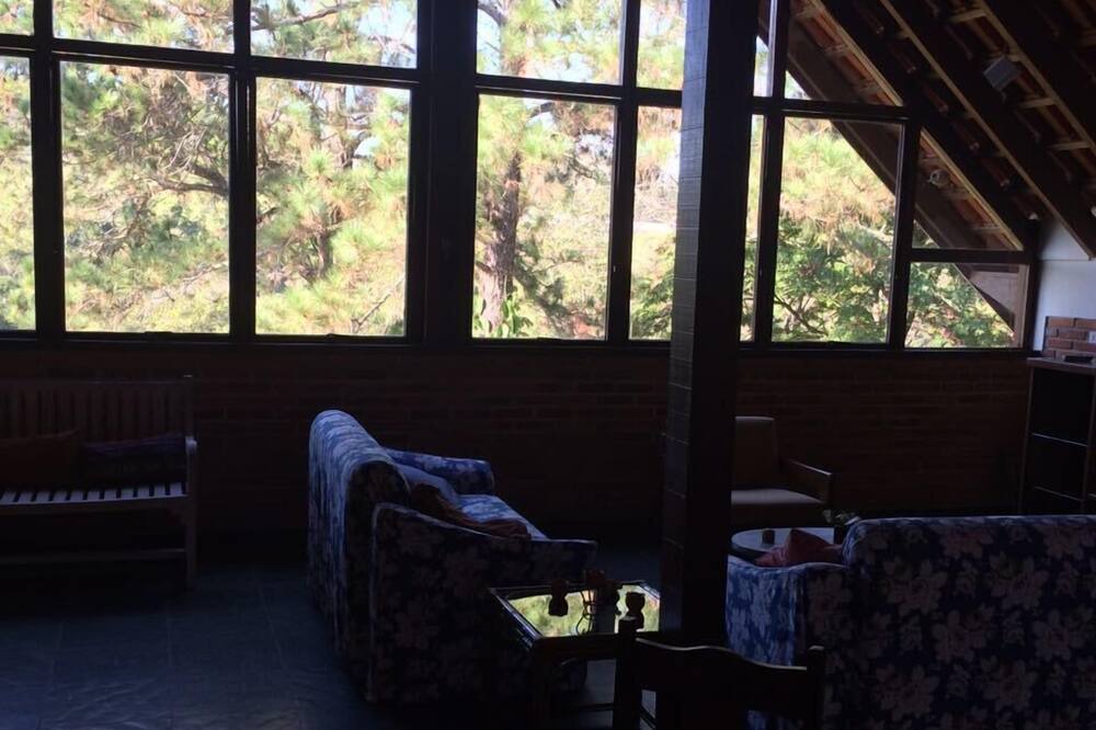 Photo of Livingroom in Aracoiaba da Serra