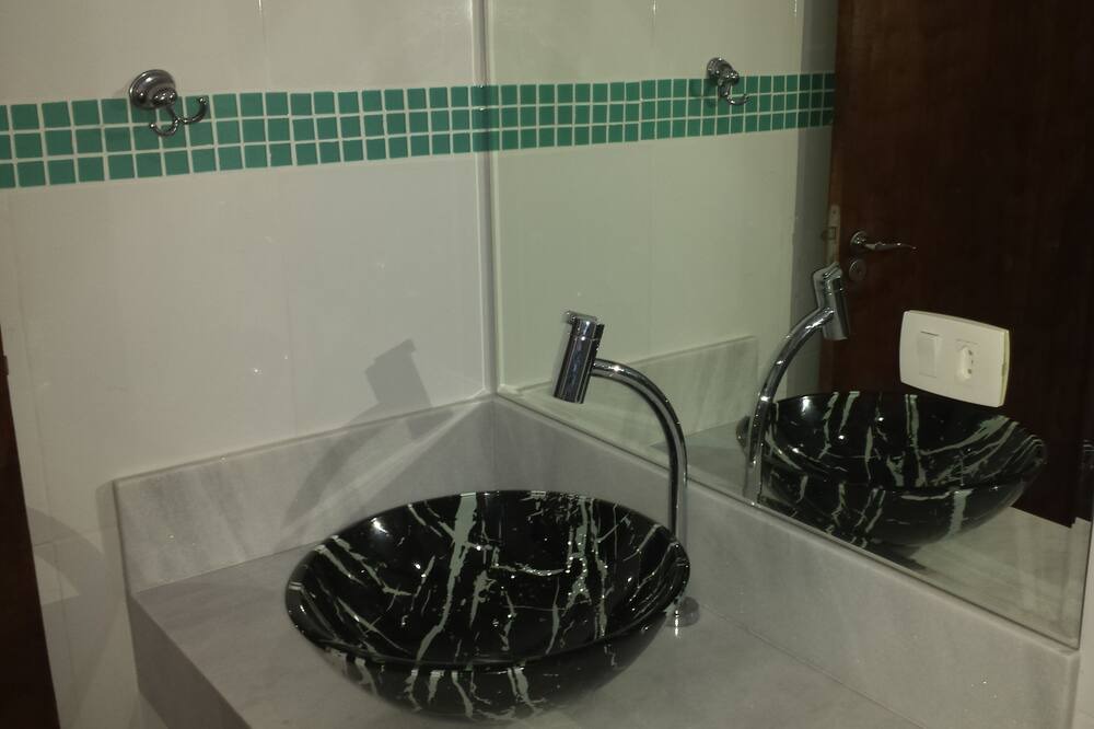 Photo of Bathroom in Jardim Virginia