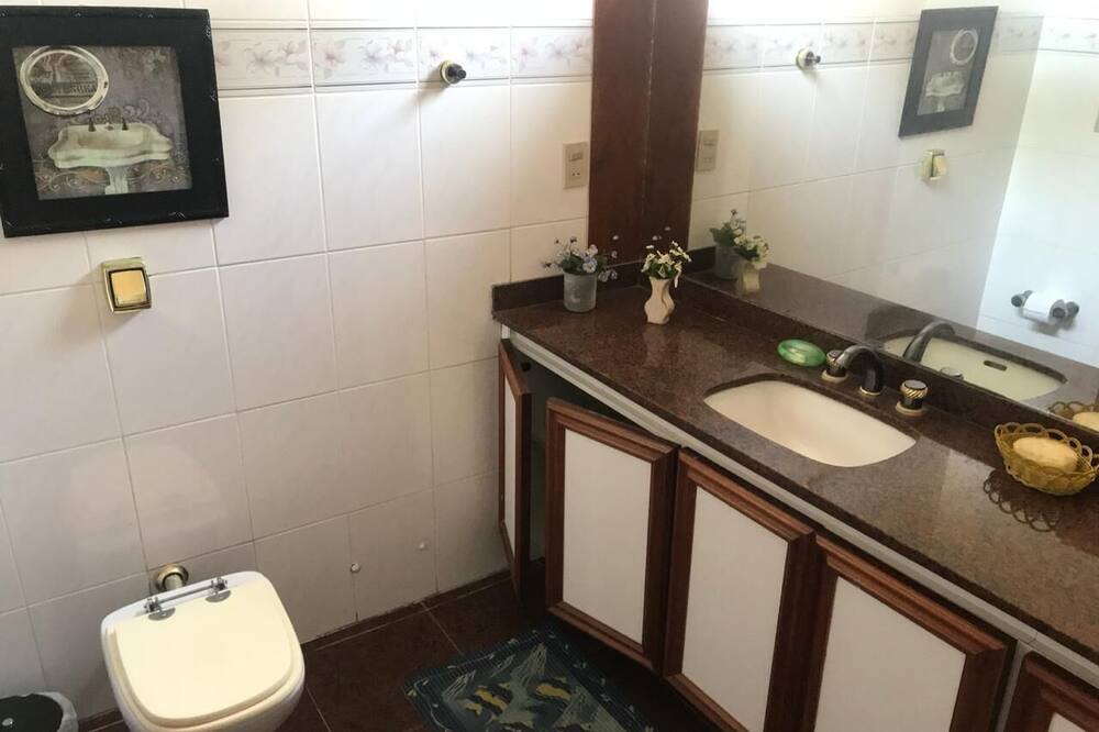 Photo of Bathroom in Jardim Vitoria
