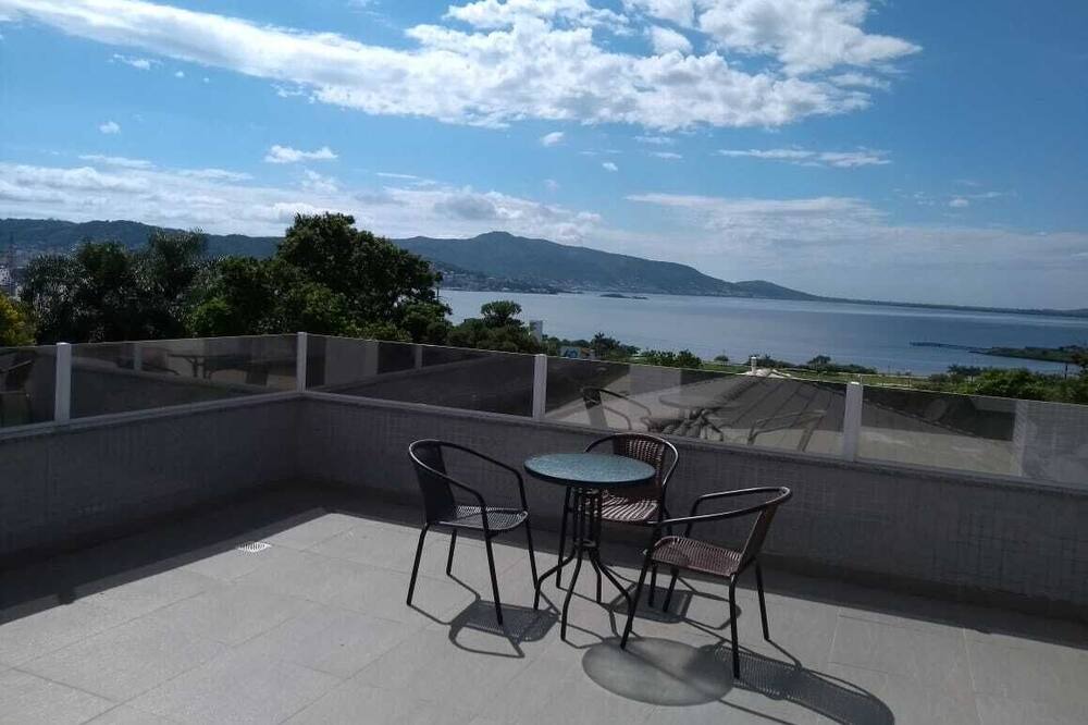 Photo of Patio Balcony in Capoeiras