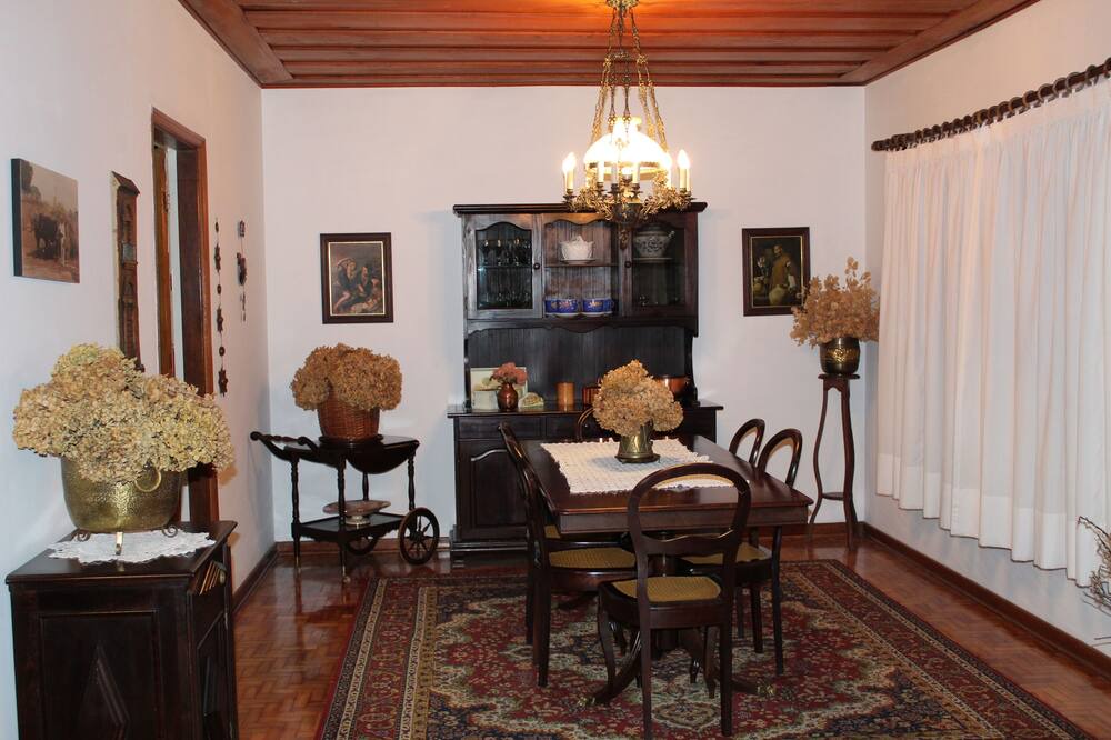 Photo of Livingroom in Vila Iara