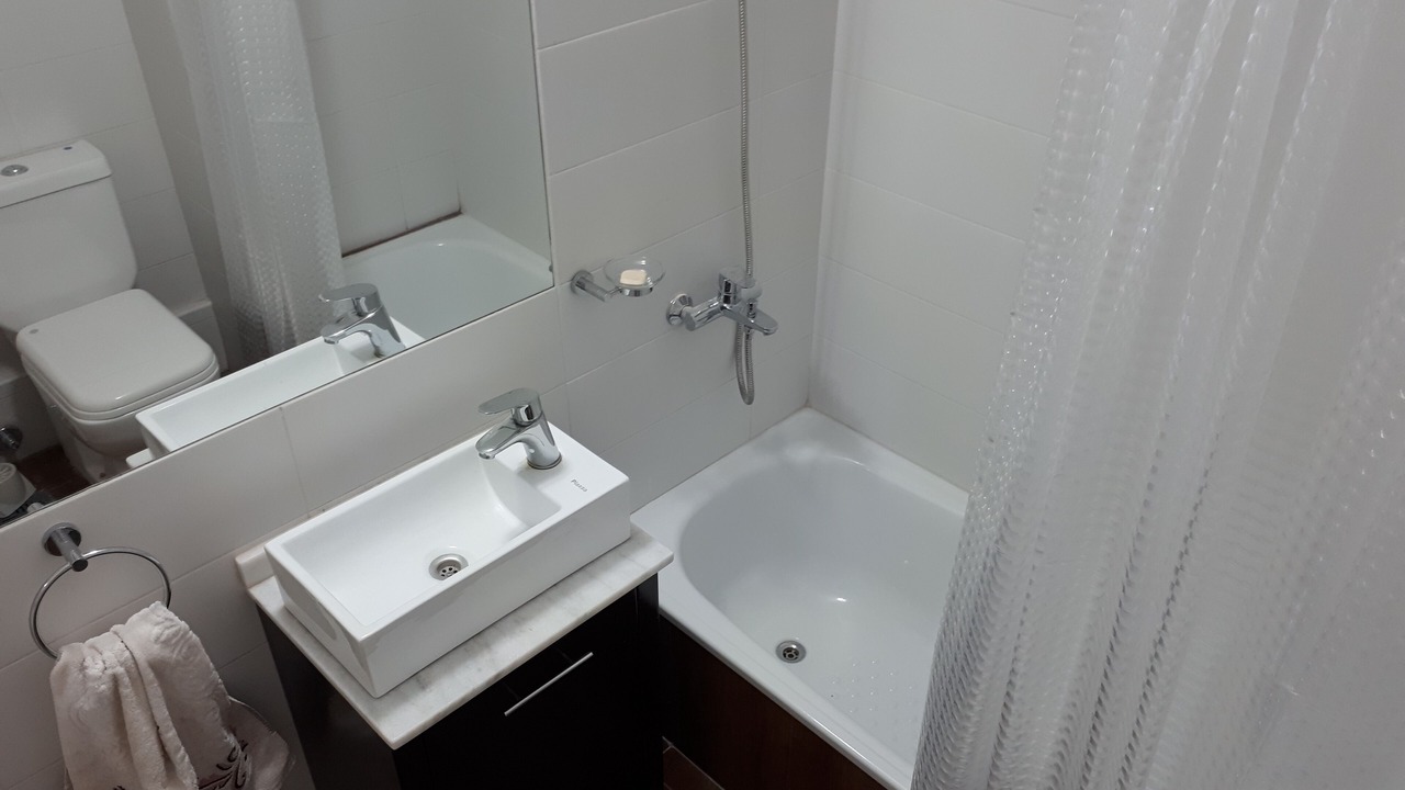 Photo of Bathroom in Flores