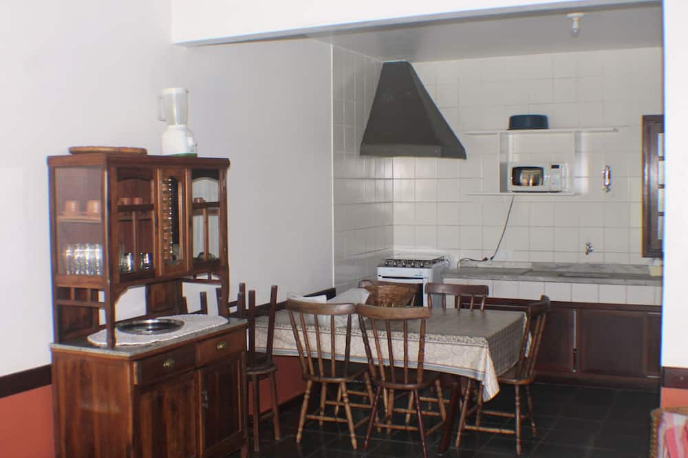 Photo of Kitchen in Praia da Enseada