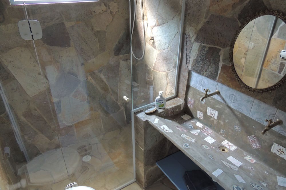 Photo of Bathroom in Cocaia